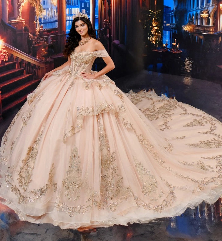 Princesa by Ariana Vara PR30193