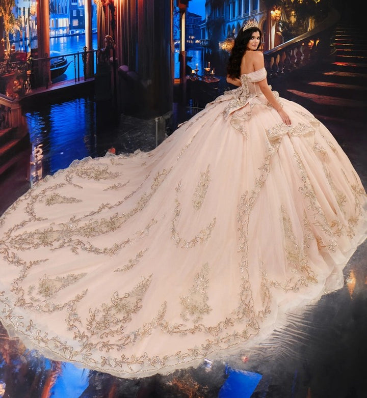 Princesa by Ariana Vara PR30193