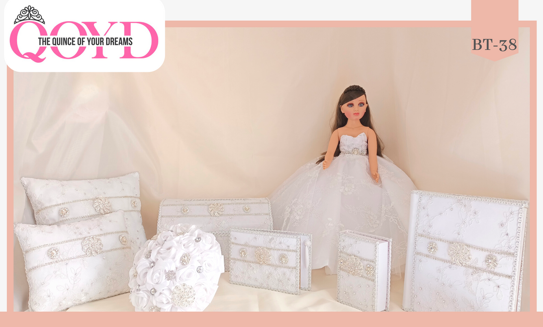 Quince of Your Dreams BT-38 Doll Accessory Package