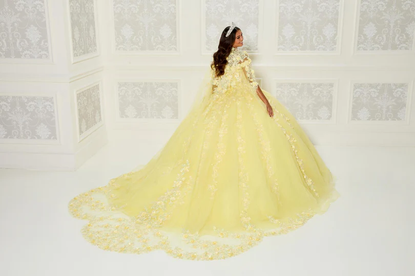 Princesa by Ariana Vara PR30120