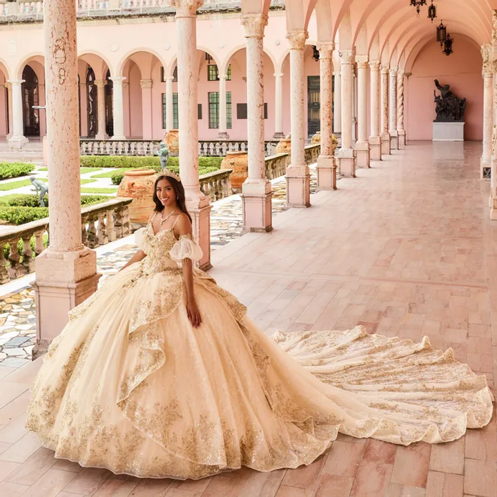 Princesa by Ariana Vara PR30161