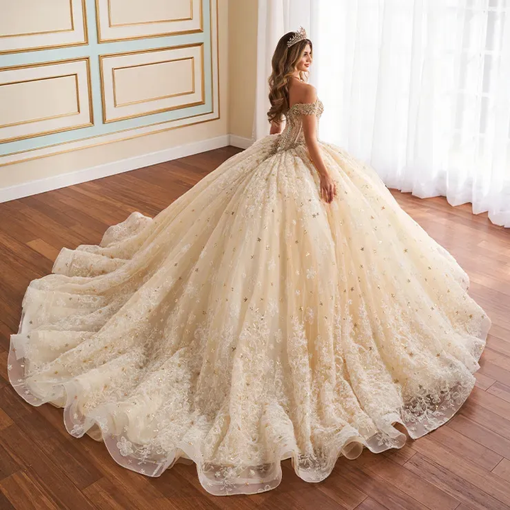 Princesa by Ariana Vara PR30177