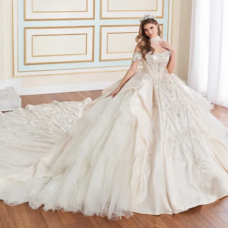 Princesa by Ariana Vara PR70102